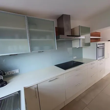 Exklusive Lakeview In Bestlage Mattsee, Beschattbare Dachterrasse Mit Panoramablick Ueber Den