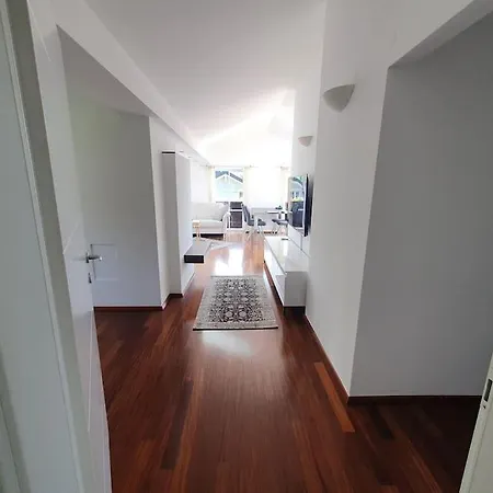 Exklusive Lakeview In Bestlage Mattsee, Beschattbare Dachterrasse Mit Panoramablick Ueber Den *