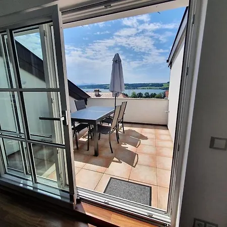 公寓 Exklusive Lakeview In Bestlage Mattsee, Beschattbare Dachterrasse Mit Panoramablick Ueber Den 马特塞