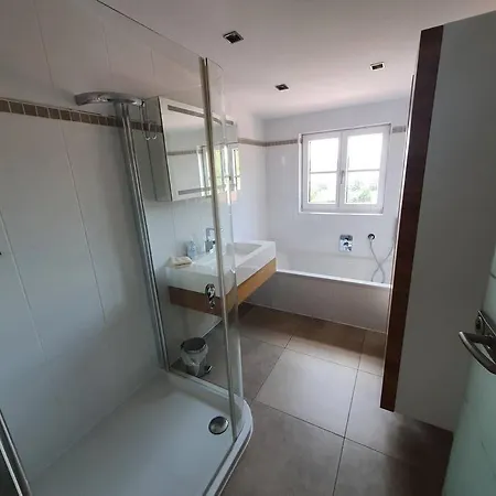 Exklusive Lakeview In Bestlage Mattsee, Beschattbare Dachterrasse Mit Panoramablick Ueber Den Apartamento *