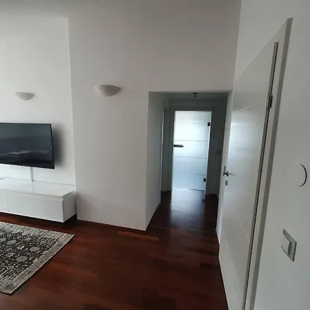 公寓 Exklusive Lakeview In Bestlage Mattsee, Beschattbare Dachterrasse Mit Panoramablick Ueber Den