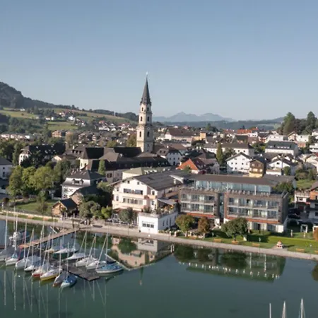 Exklusive Lakeview In Bestlage Mattsee, Beschattbare Dachterrasse Mit Panoramablick Ueber Den * Mattsee