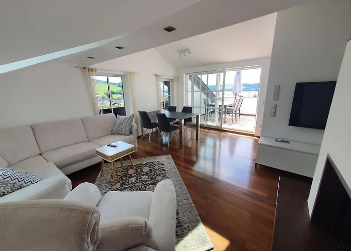 Exklusive Lakeview In Bestlage Mattsee, Beschattbare Dachterrasse Mit Panoramablick Ueber Den * Mattsee
