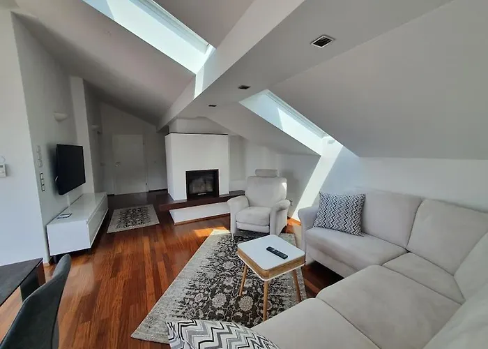 Exklusive Lakeview In Bestlage Mattsee, Beschattbare Dachterrasse Mit Panoramablick Ueber Den