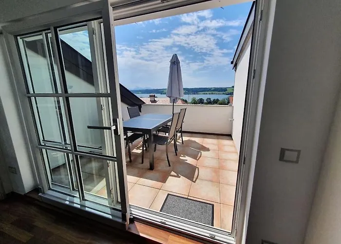 Апартаменты Exklusive Lakeview In Bestlage Mattsee, Beschattbare Dachterrasse Mit Panoramablick Ueber Den Матзее