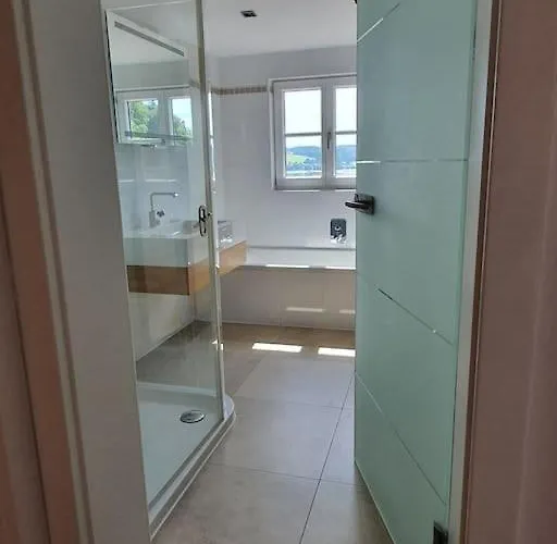 Апартаменты Exklusive Lakeview In Bestlage Mattsee, Beschattbare Dachterrasse Mit Panoramablick Ueber Den