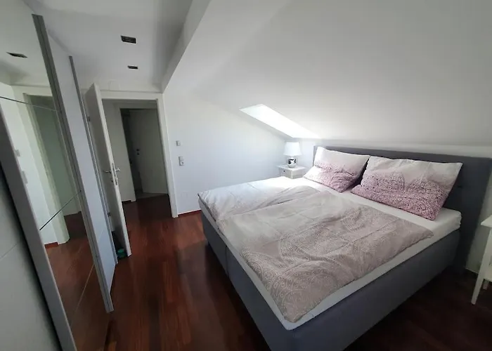 Exklusive Lakeview In Bestlage Mattsee, Beschattbare Dachterrasse Mit Panoramablick Ueber Den