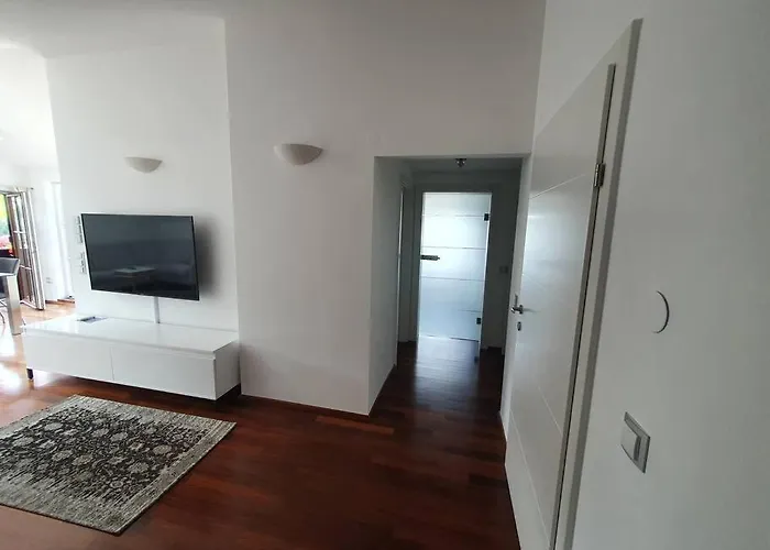 Διαμέρισμα Exklusive Lakeview In Bestlage Mattsee, Beschattbare Dachterrasse Mit Panoramablick Ueber Den